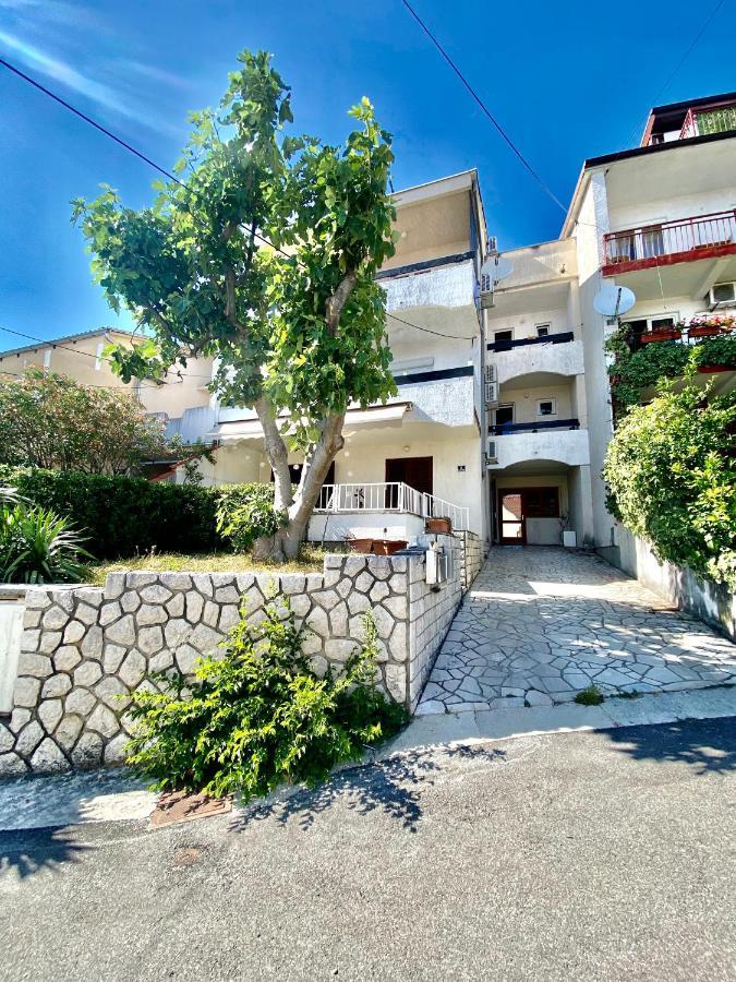 Modern Couples Coastal Getaway Mm Apartment Crikvenica Exterior foto